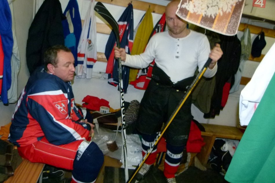 HokejRevucaPopradSviste