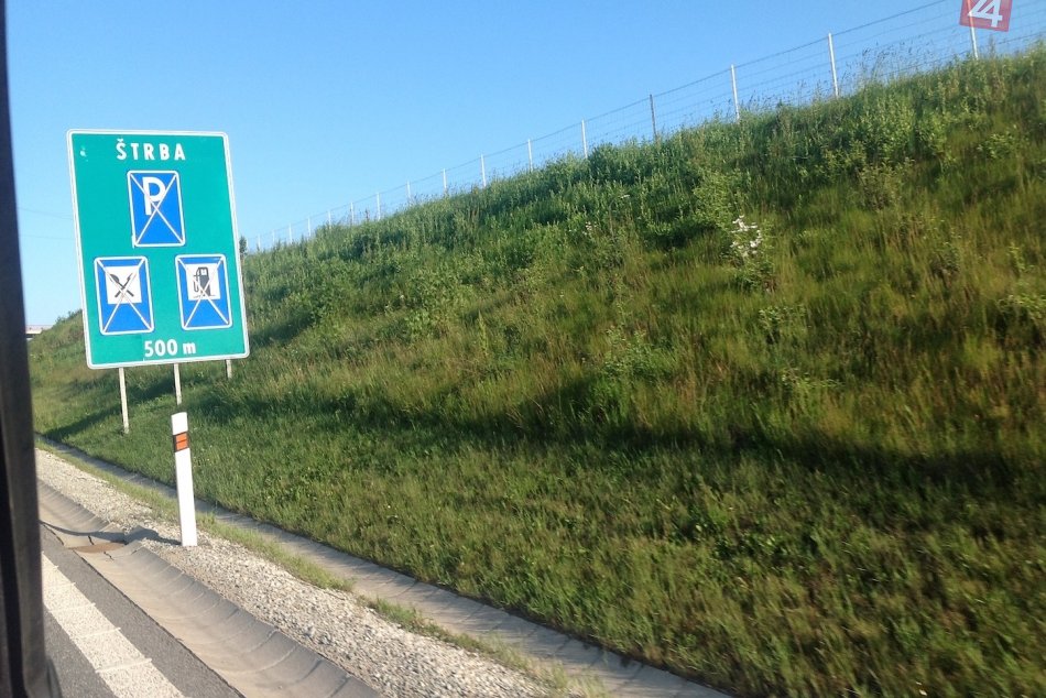 strba_parkovisko