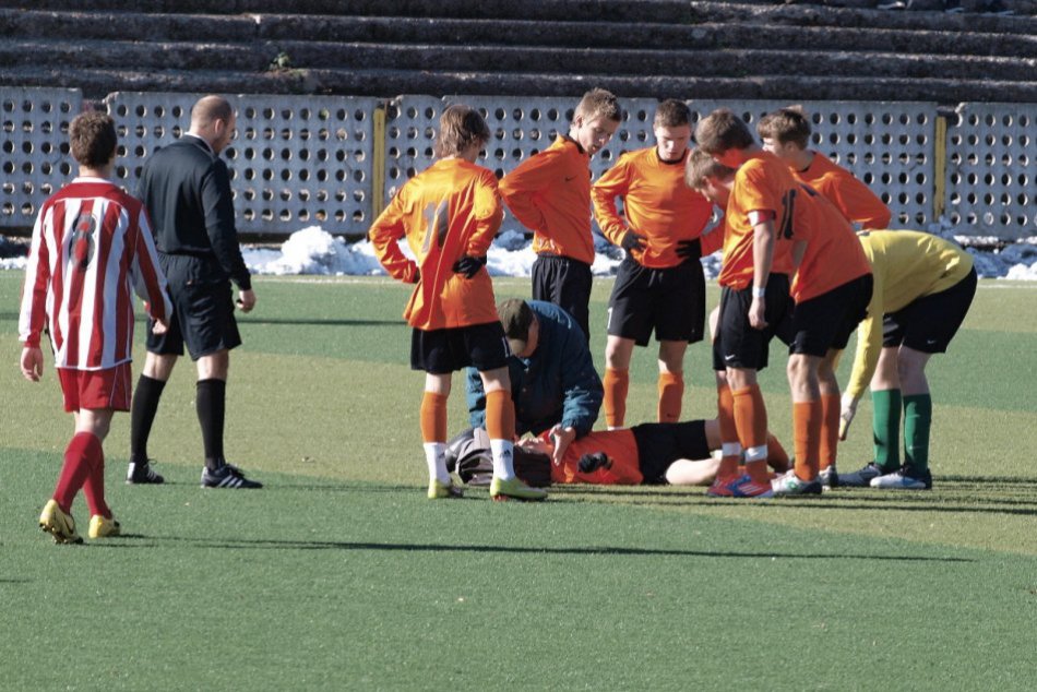 PREHĽAD: Futbal a hokej mladých