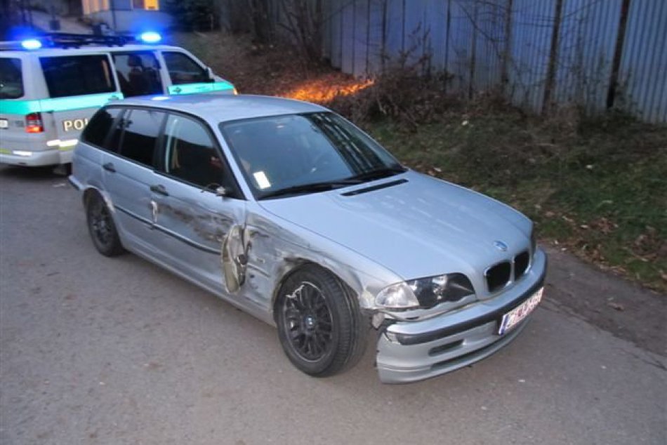 Havária BMW + kamión + Fábia