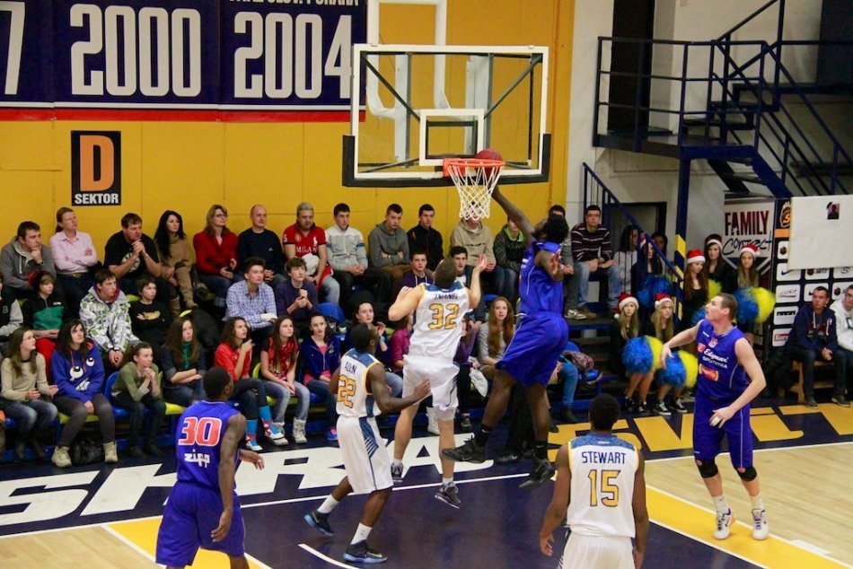 Iskra Svit - EDYMAX SPU Nitra 71:76
