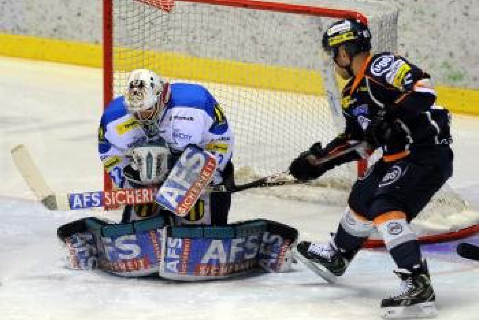Kamzíci Košiciam odolávali dve tretiny. Poprad však vo východniarskom derby preh