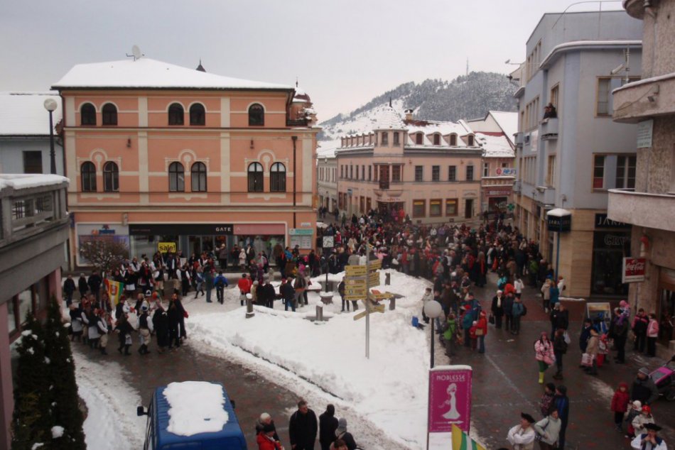 Fašiangový sprievod mestom 2013