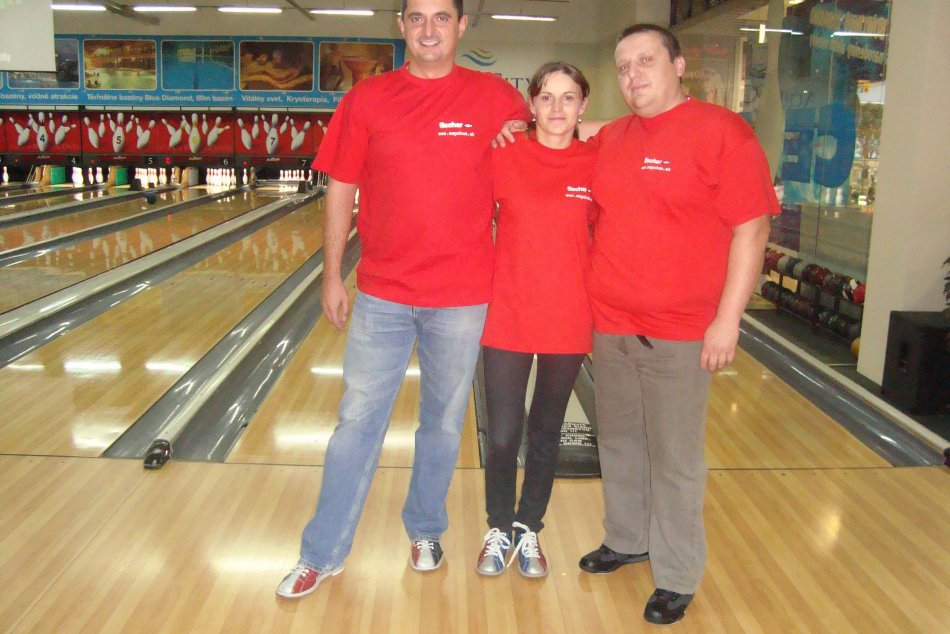 V prvej polovici týždňa pokračovali bowlingové ligy. Odohralo sa aj kolo Bowling