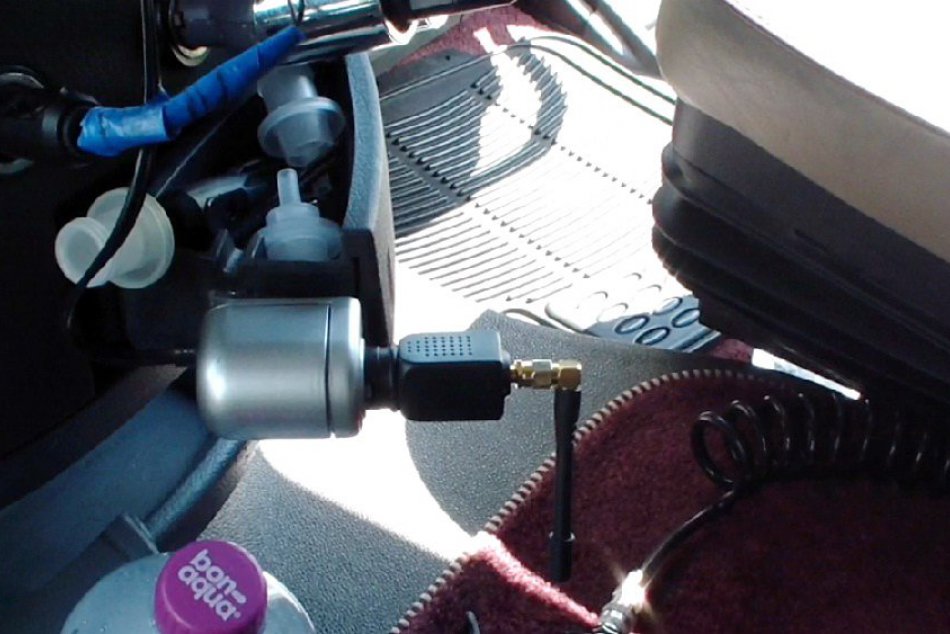 Vodiči používajúci rušičky su vynaliezaví. Niekedy jazdia aj vo flotilách