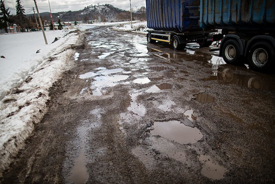 Tankodrom pred železničnou stanicou