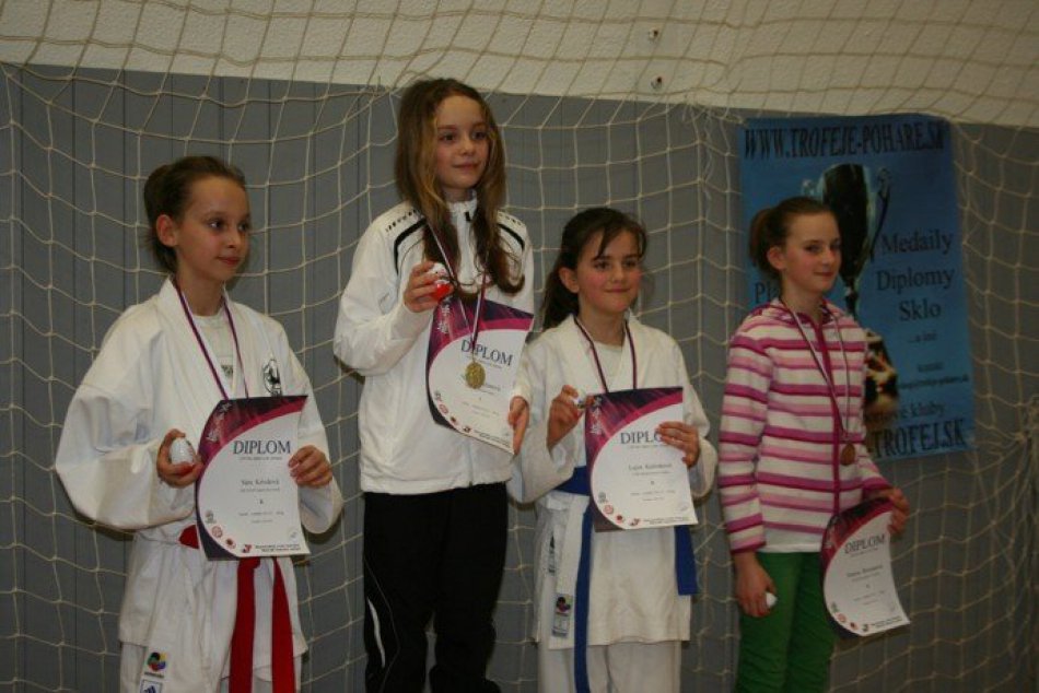 II. Kolo Slovenského pohára v karate: Žiarčania získali 6 medailí!