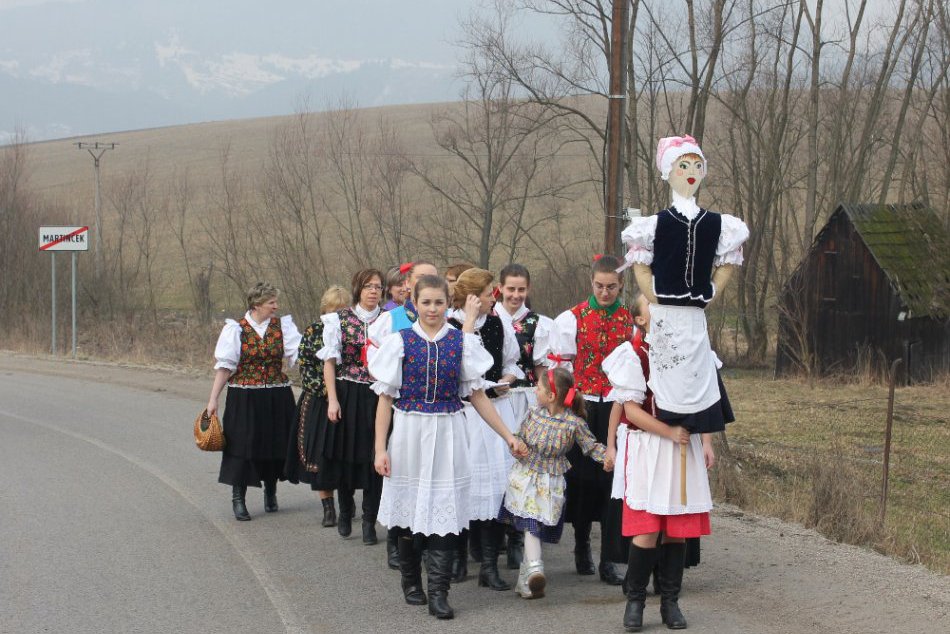 Vynášanie Murieny v Martinčeku