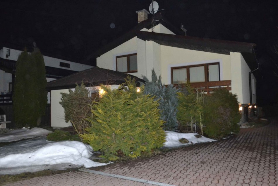 Manželia prežili hororovú noc. Doma ich prepadol lupič a ukradol im 30 tisíc €