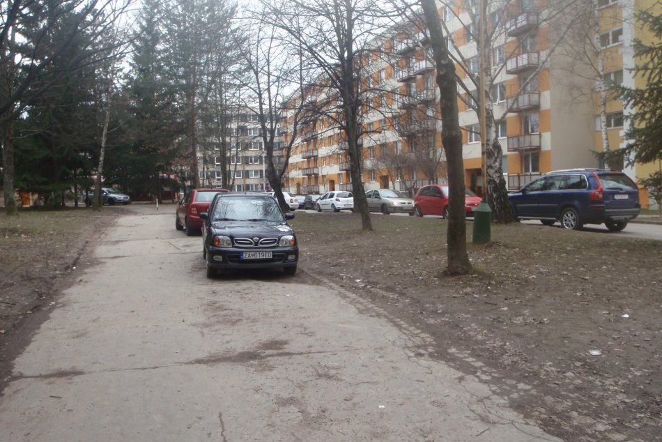 Parkovanie na chodníku