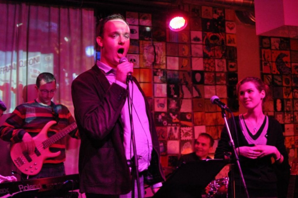 Pas de pitié! rozhovor so skupinou