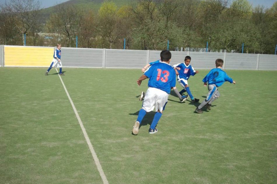 Najlepšími futbalistami z prvého stupňa základných škôl sa stali Pionieri