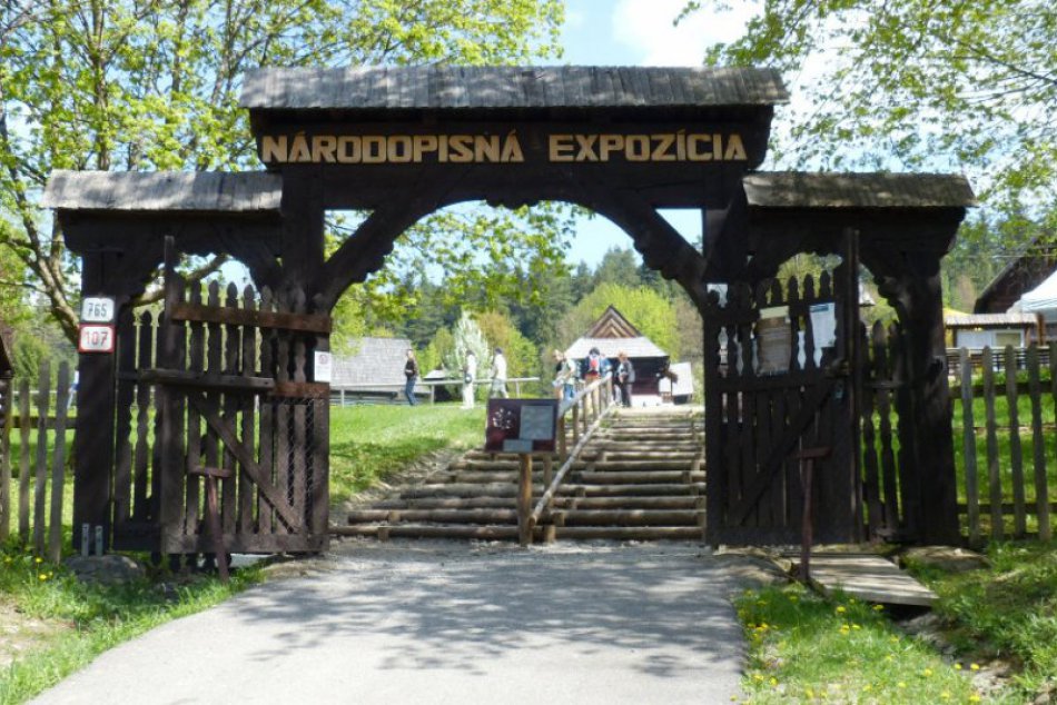 Na hrade Ľubovňa otvorili letnú sezónu, pripravili pútavý program