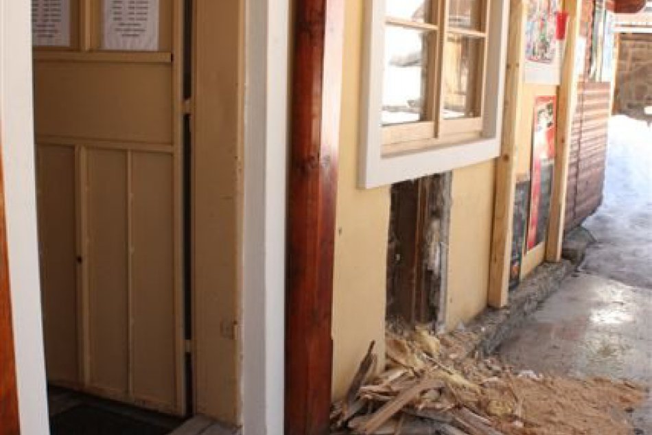 Policajti v Brezne zadržali 5 zlodejov