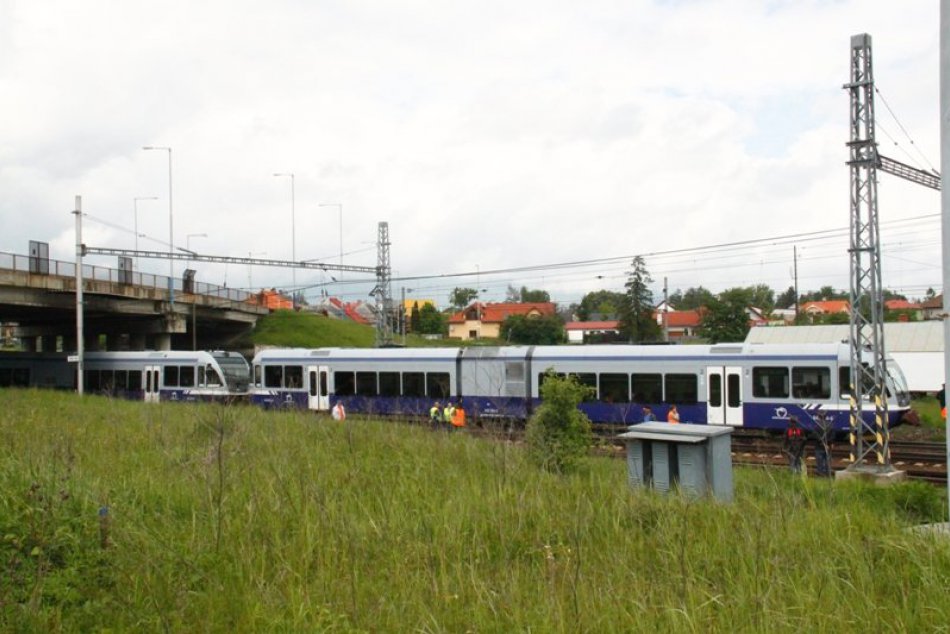 Vykoľajený vlak v Poprade