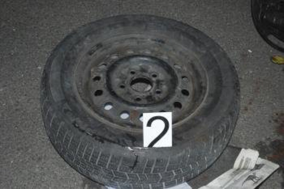 Košičan (34) s kumpánom prevážali drogy. Colníci ich chytili na diaľnici za Popr