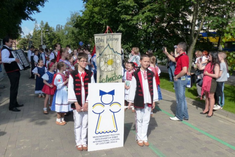 Festival Krojované bábiky 2013