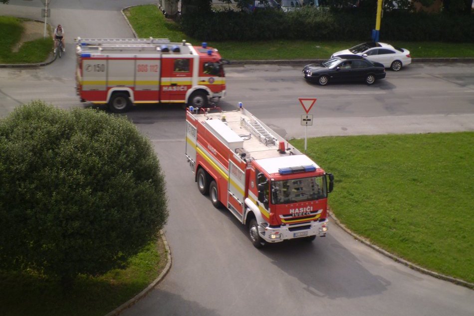 Menší požiar na sídlisku Šváby