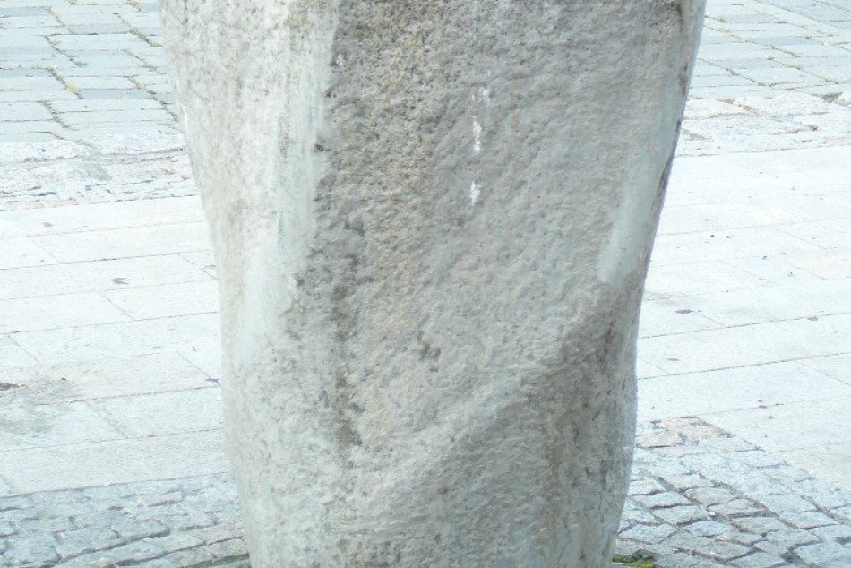 Chodci v Topoľčanoch:  Osviežiť sa môžu v troch napájadlách