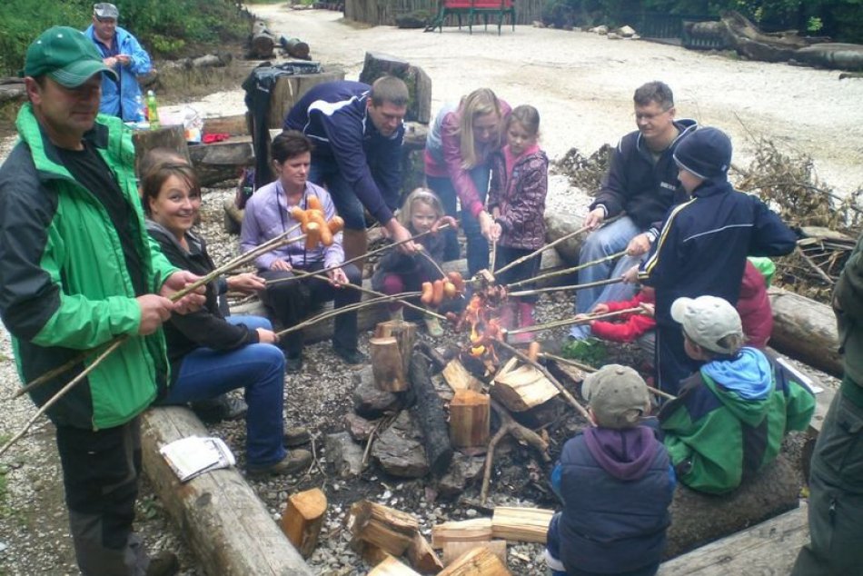 Predškoláci zo Sládkovičky na výlete v tuneli