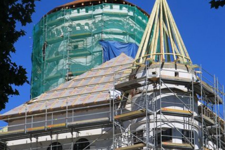 Budatínsky zámok rekonštrukcia