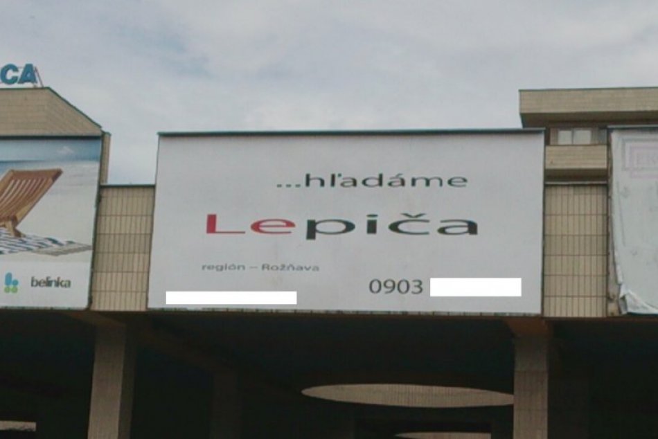 Tento billboard púta oči Rožňavčanov