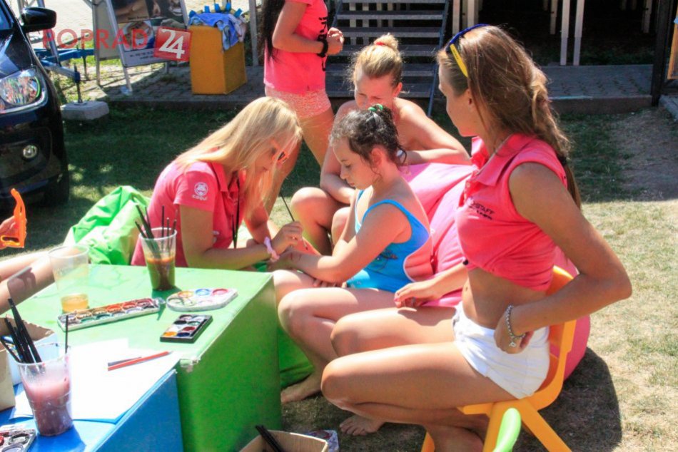 Mimoriadne krásny víkend si mnohí užívali v Aquacity