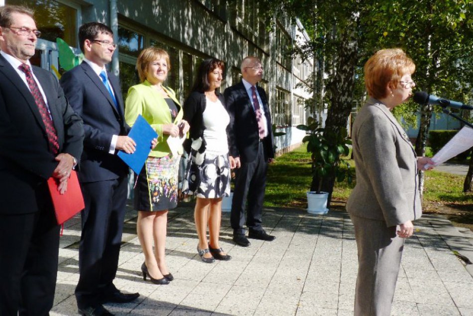 Popradské školy vítali prváčikov, na Dostojevského ulici si prevzali pohár