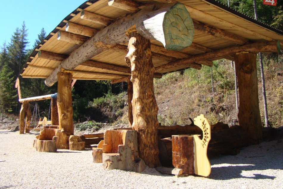 Prechod Slavošovským tunelom