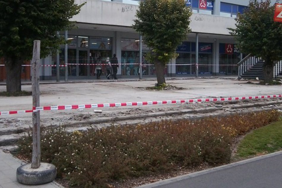 Stavebné práce na južnom námestí: Zatiaľ ide všetko podľa plánu