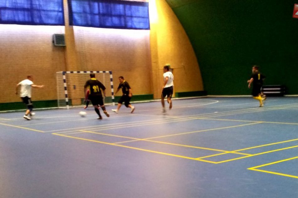 SDS bez straty bodu. Došlo aj k inzultácii rozhodcu