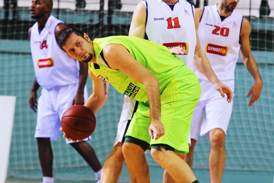 EDYMAX SPU Nitra - BK Levickí Patrioti