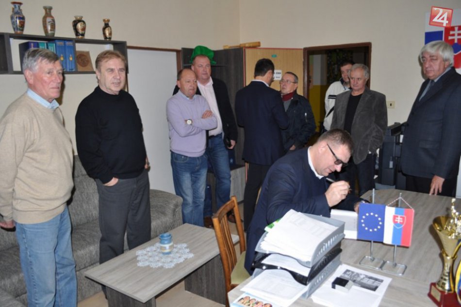 Predseda zväzu a futbalové legendy