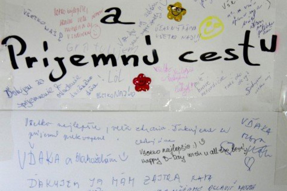 Tomu sa hovorí prekvapenie: V električne dnes cestujúcich čakali cukríky a perní