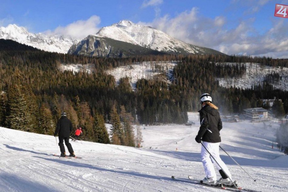 Interski je už v prevádzke. Na lyžiarov čaká pol metra umelého snehu
