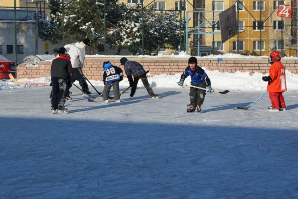 Otvorené klzisko na Mazorníku