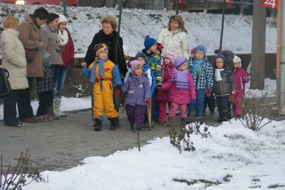 Mikuláš navštívil a obdaril aj detičky v Rudnej