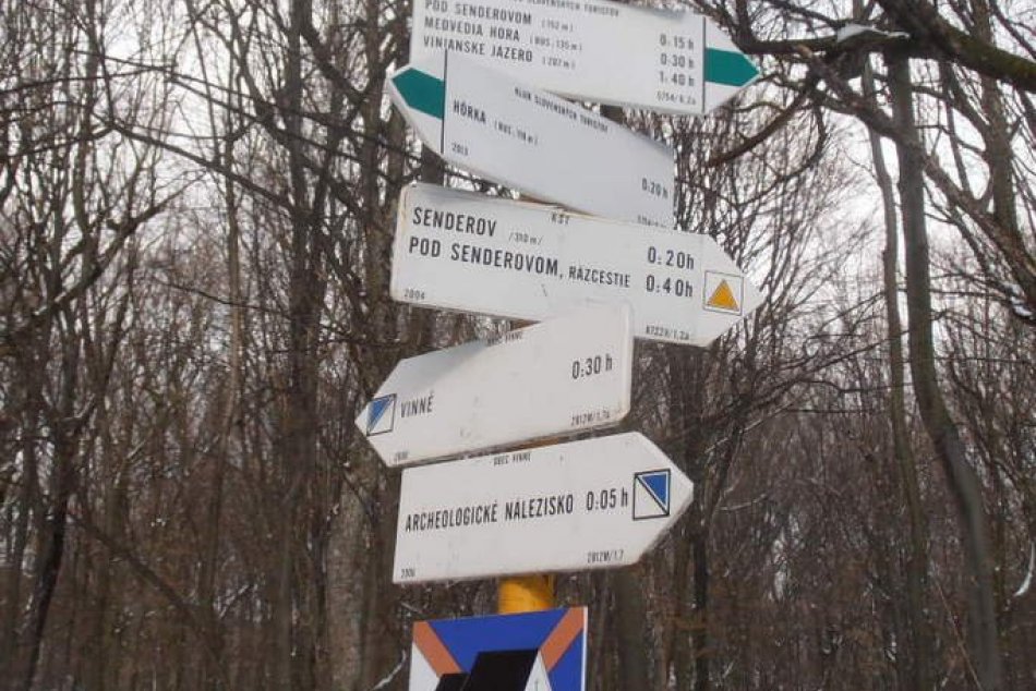 Romantické miesta v okrese Michalovce: Oborín, Senné a Senderov