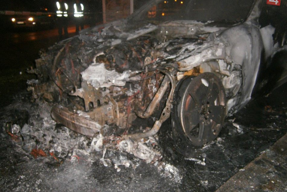 Nočný zásah hasičov