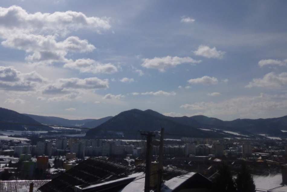 Nájdite rozdiel: Humenné počas minulej jari a cez túto zimu :-)