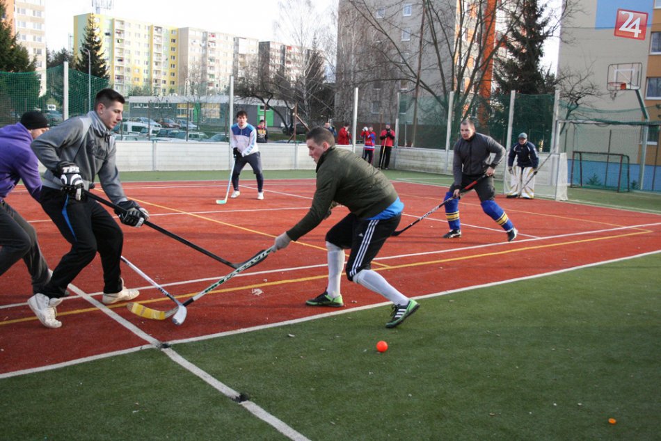 Hokejbalisti oprášili svoje výstroje