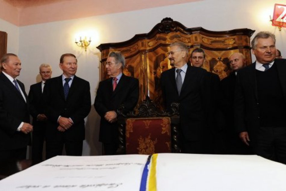 Na sympózium v Košiciach prijali pozvanie bývalí aj súčasní prezidenti