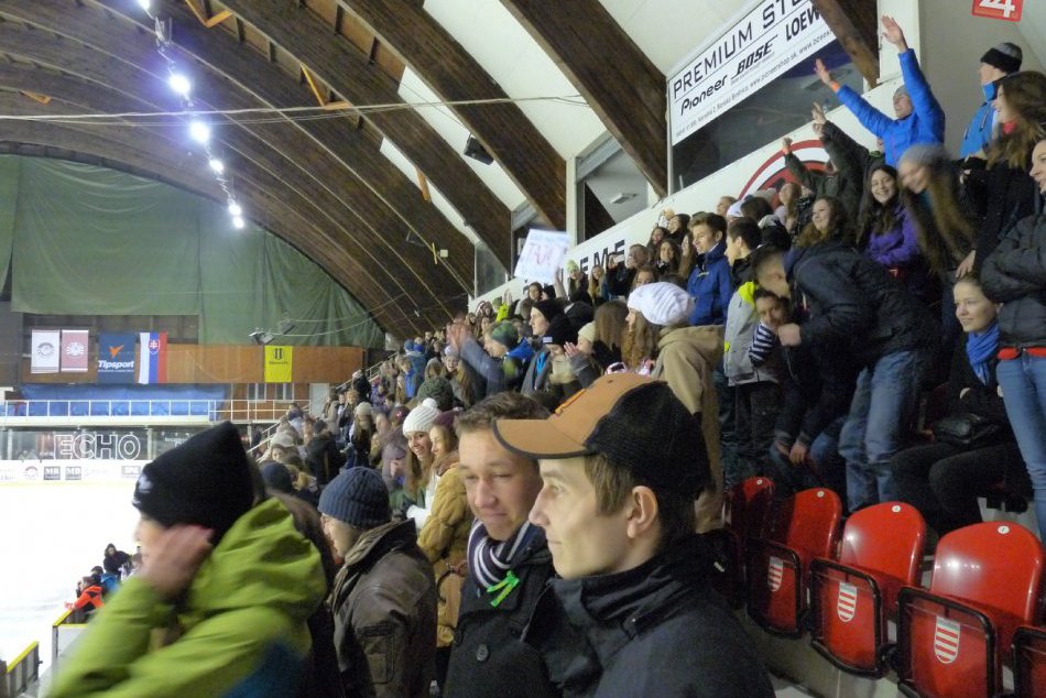 V OBRAZOCH: Derby bystrických gymnázií