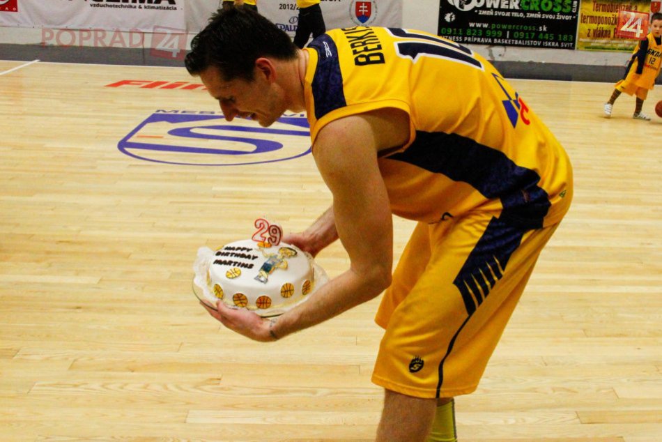 Iskra Svit - MBK Rieker Com Therm Komárno 80:74