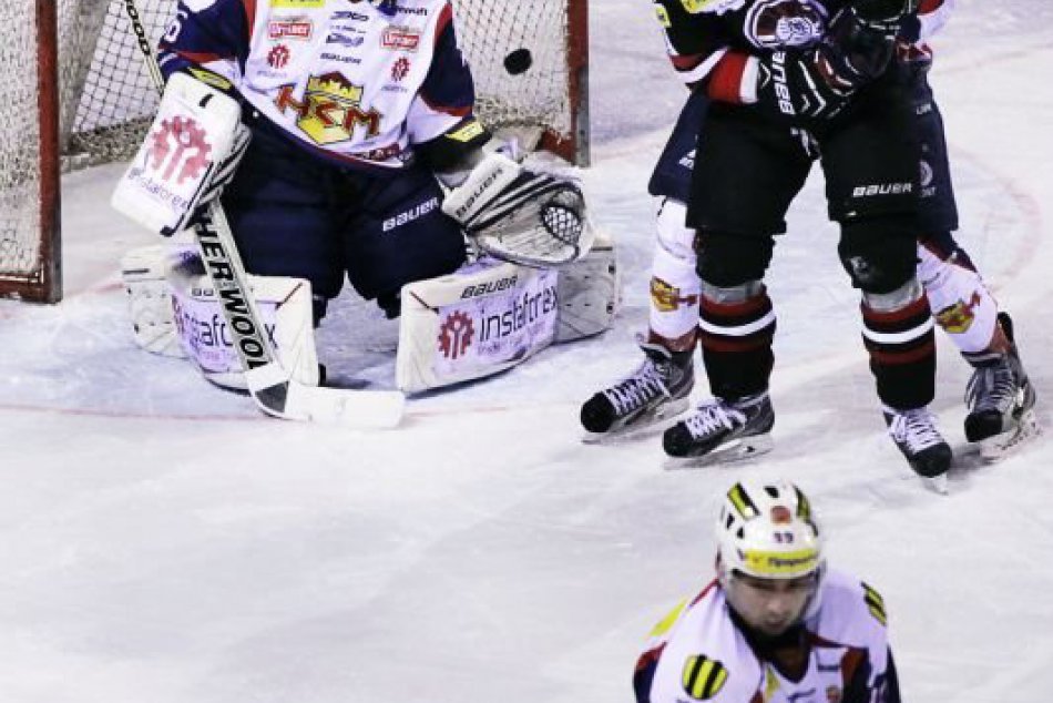 Hokejové derby pod Urpínom: Zvolen v Bystrici utŕžil debakel!