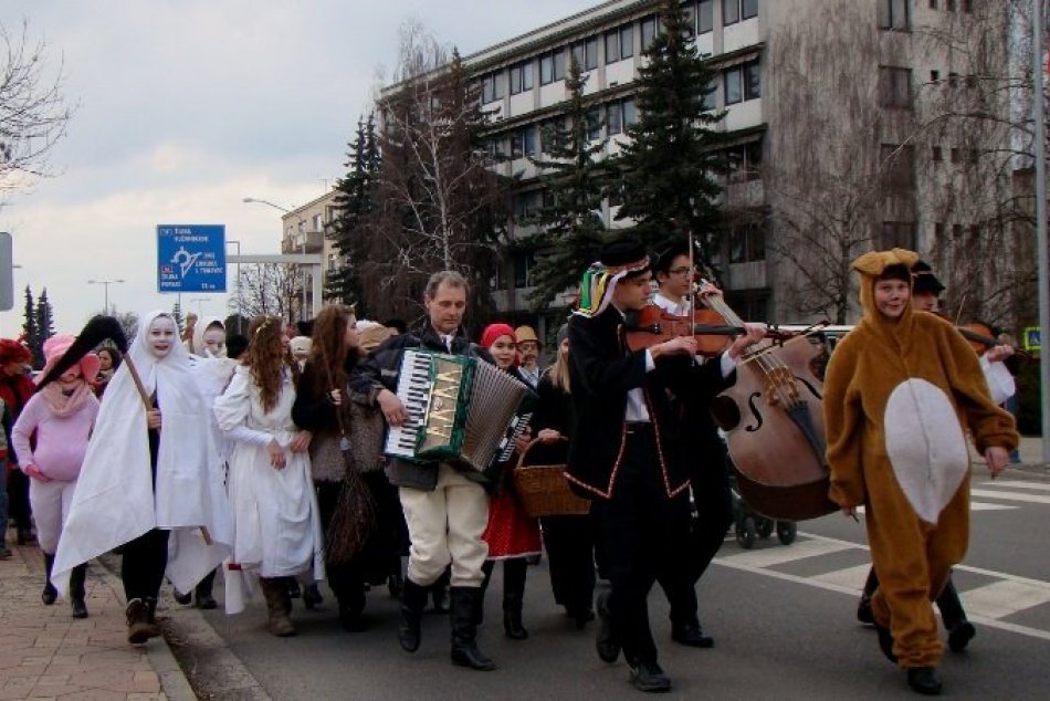 27.02.2014: Fašiangový sprievod mestom