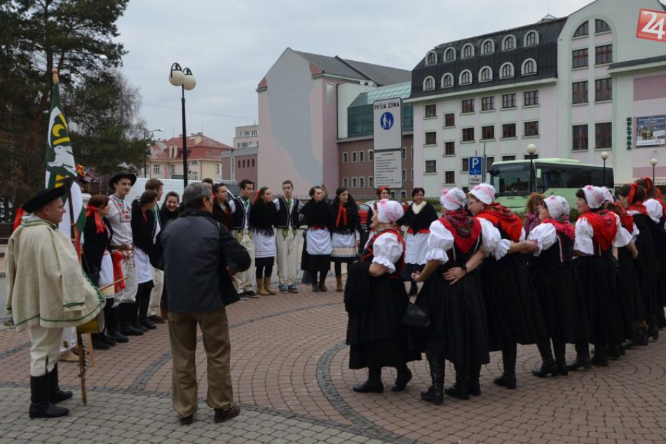 FAŠIANGOVÝ SPRIEVOD MESTOM 2014