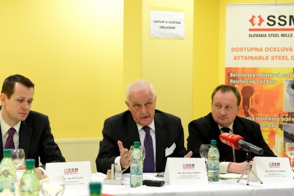 Fabrike zadržiavajú peniaze vo výške ročných miezd všetkých zamestnancov