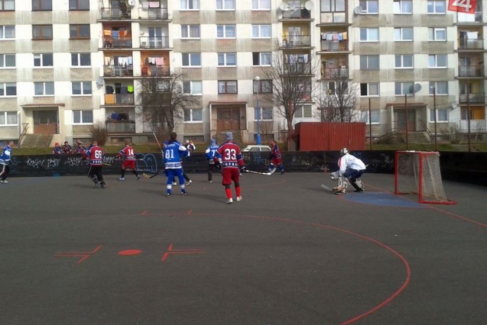 hokejbal jarná časť 2014