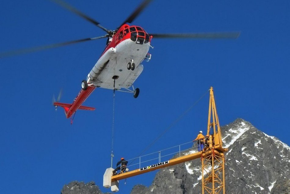 Na Skalnaté pleso previezli všetko potrebné pre inštaláciu ďalekohľadu